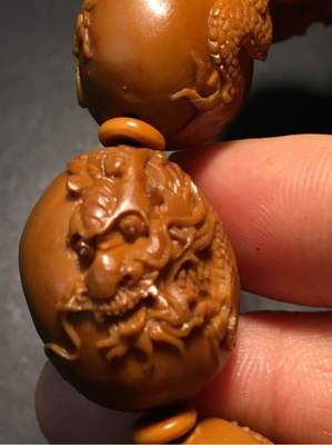 求串手工橄榄核雕