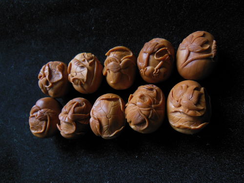 文玩收藏渐成新宠 藏家雷明谈小件核雕的审美与收藏价值